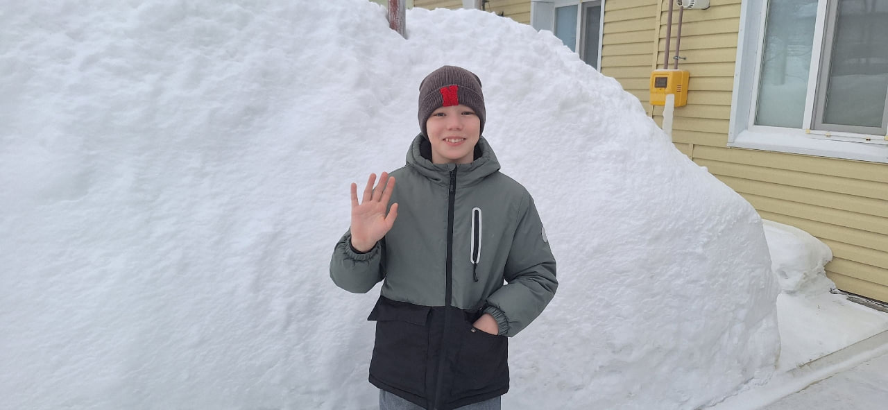 Медики четырех свердловских учреждений здравоохранения спасли 11-летнего мальчика, упавшего с четвертого этажа Медики четырех свердловских учреждений здравоохранения спасли 11-летнего мальчика, упавшего с четвертого этажа