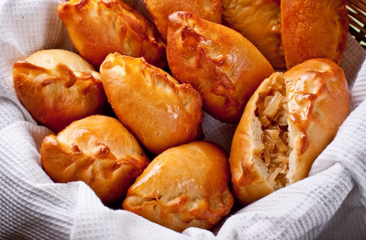 Секреты идеальной корочки: чем смазать пирожки для блеска