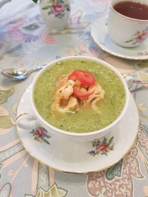 Кулинарный хит: суп-пюре из редьки дайкон и брокколи для любого сезона