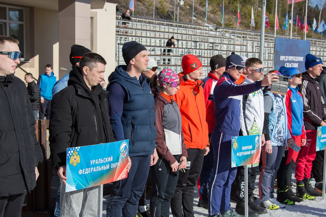 В Нижнем Тагиле прошли всероссийские соревнования МЧС по лыжным гонкам В Нижнем Тагиле прошли всероссийские соревнования МЧС по лыжным гонкам