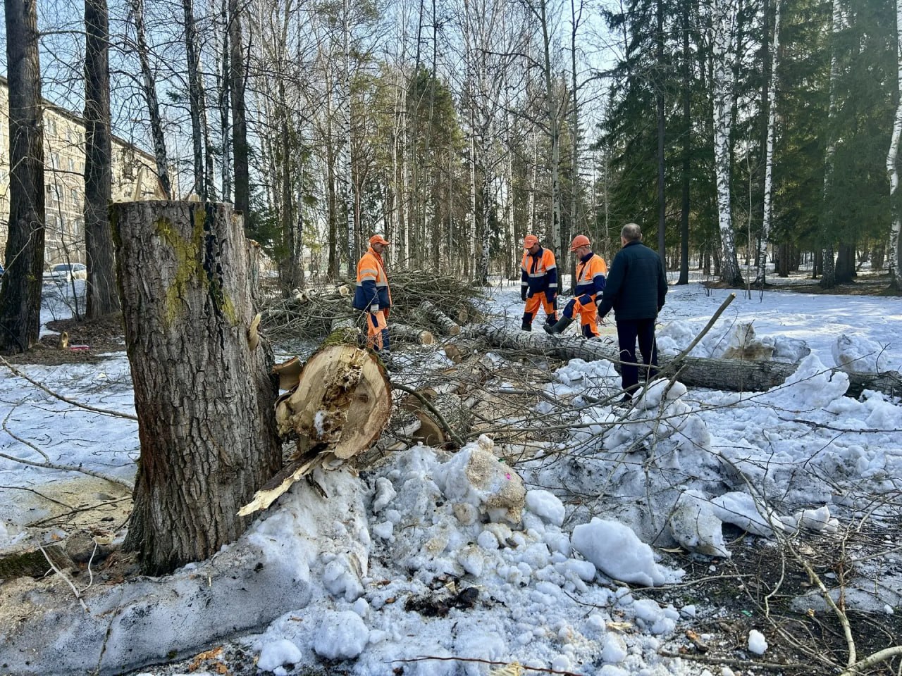 На Руднике началось долгожданное обновление парка