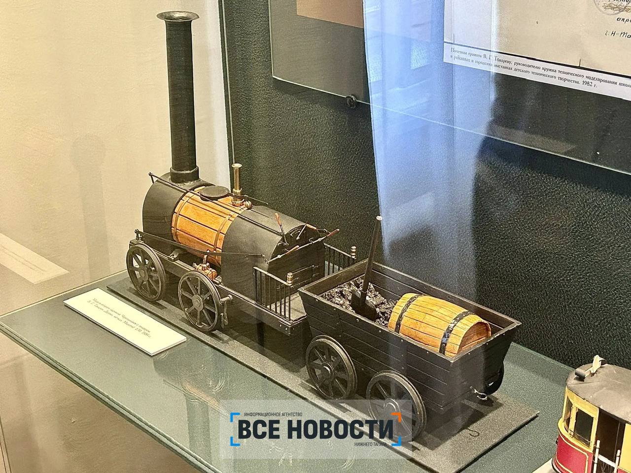 Поезда, паровозы и целая станция: в Нижнем Тагиле показывают миниатюры техники Поезда, паровозы и целая станция: в Нижнем Тагиле показывают миниатюры техники