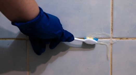 Эффективные способы очистки швов между плиткой без химикатов