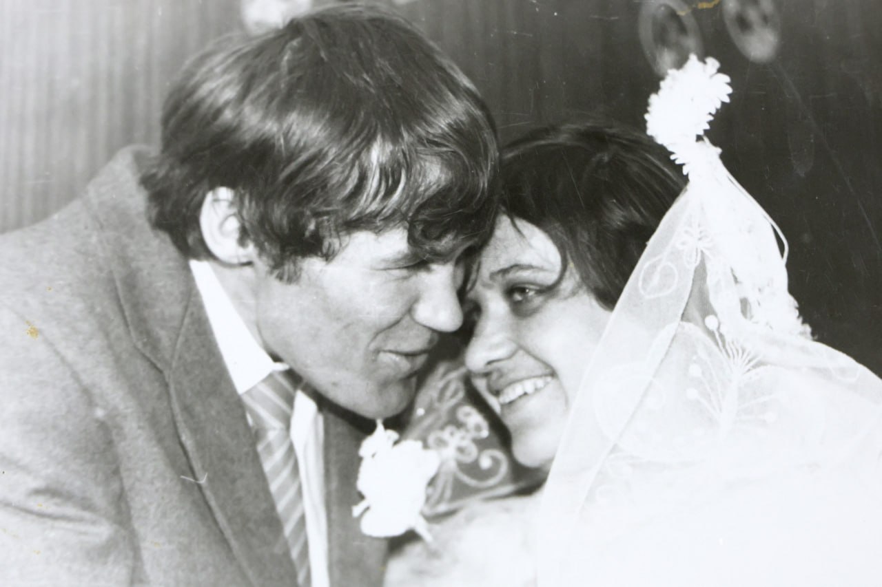 К месту работы забросили на вертолете… К месту работы забросили на вертолете…