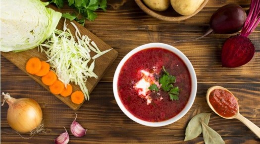 Необычные ингредиенты борща: Что готовили в СССР