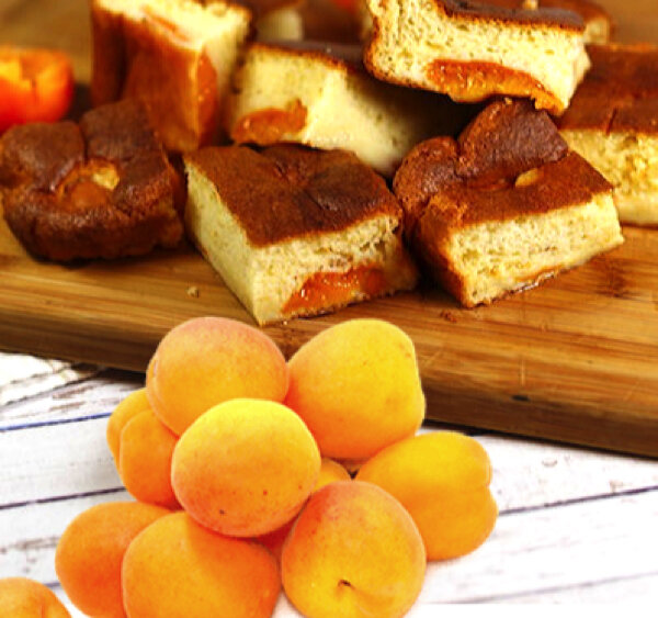 Невероятно вкусный бисквитный пирог с абрикосами для солнечного утра