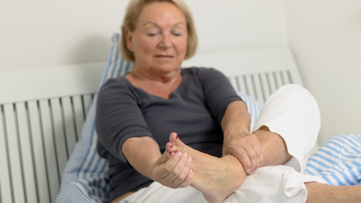 Как питание помогает справиться с подагрой: секреты возвращения подвижности