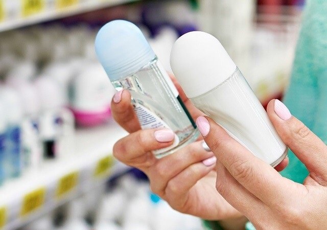 Как выбрать между дезодорантом и антиперспирантом