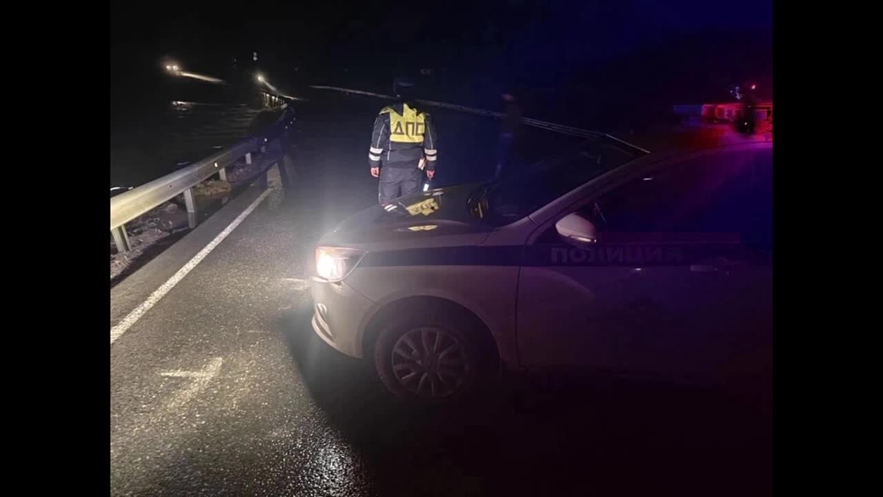 Госавтоинспекция информирует участников дорожного движения о временном ограничении движения на автодороге «Кушва – Нижняя Тура» в связи с подтоплением проезжей части талыми водами