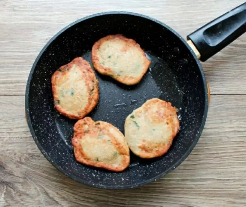 Постные оладьи из рыбных молок: лакомство в каждом bite