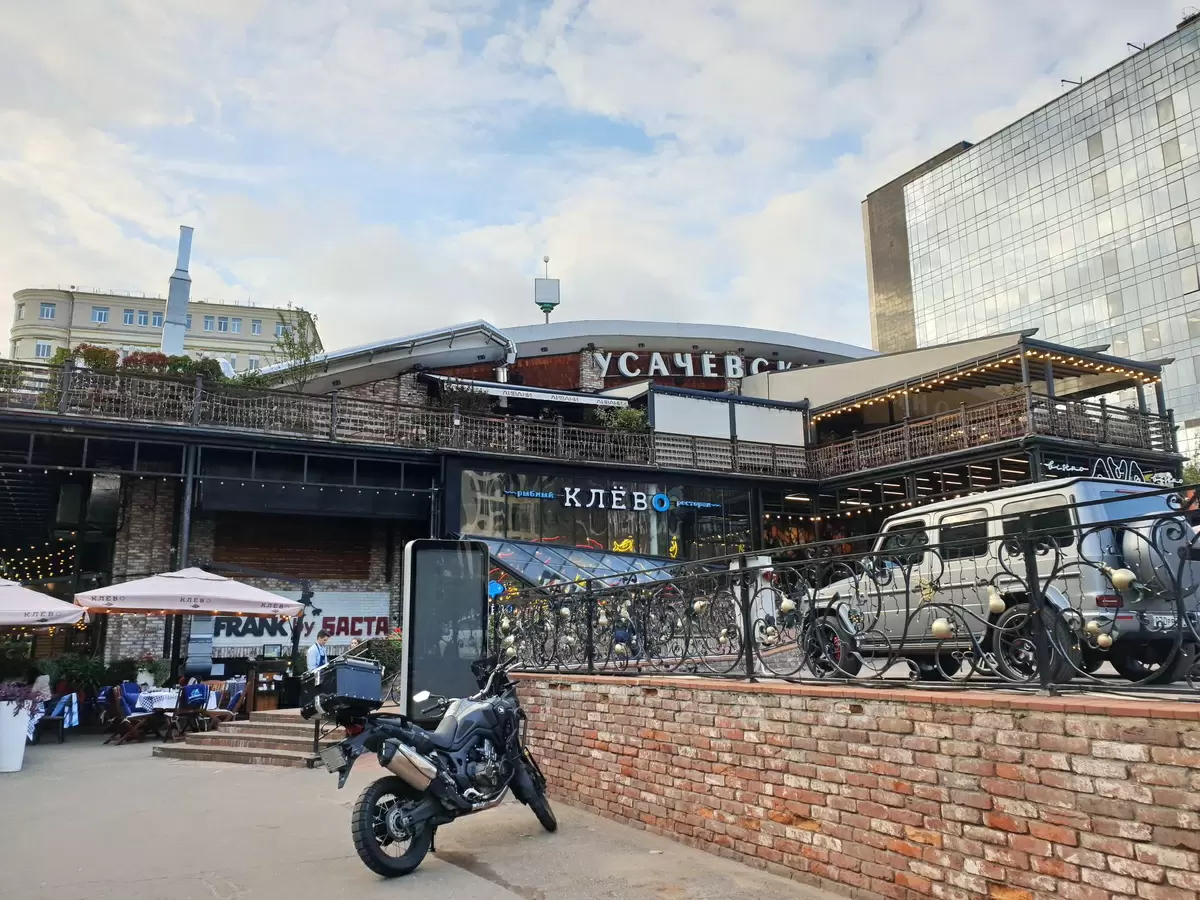 Вкус Грузии на Усачёвском: новый ресторан «Аивани» пленит своим шармом