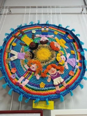 В Нижнетагильском музее изобразительных искусств в выставочных залах открылась ежегодная городская выставка детского художественного творчества