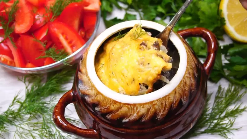 Ужинаем с комфортом: простое и вкусное жаркое в горшочках