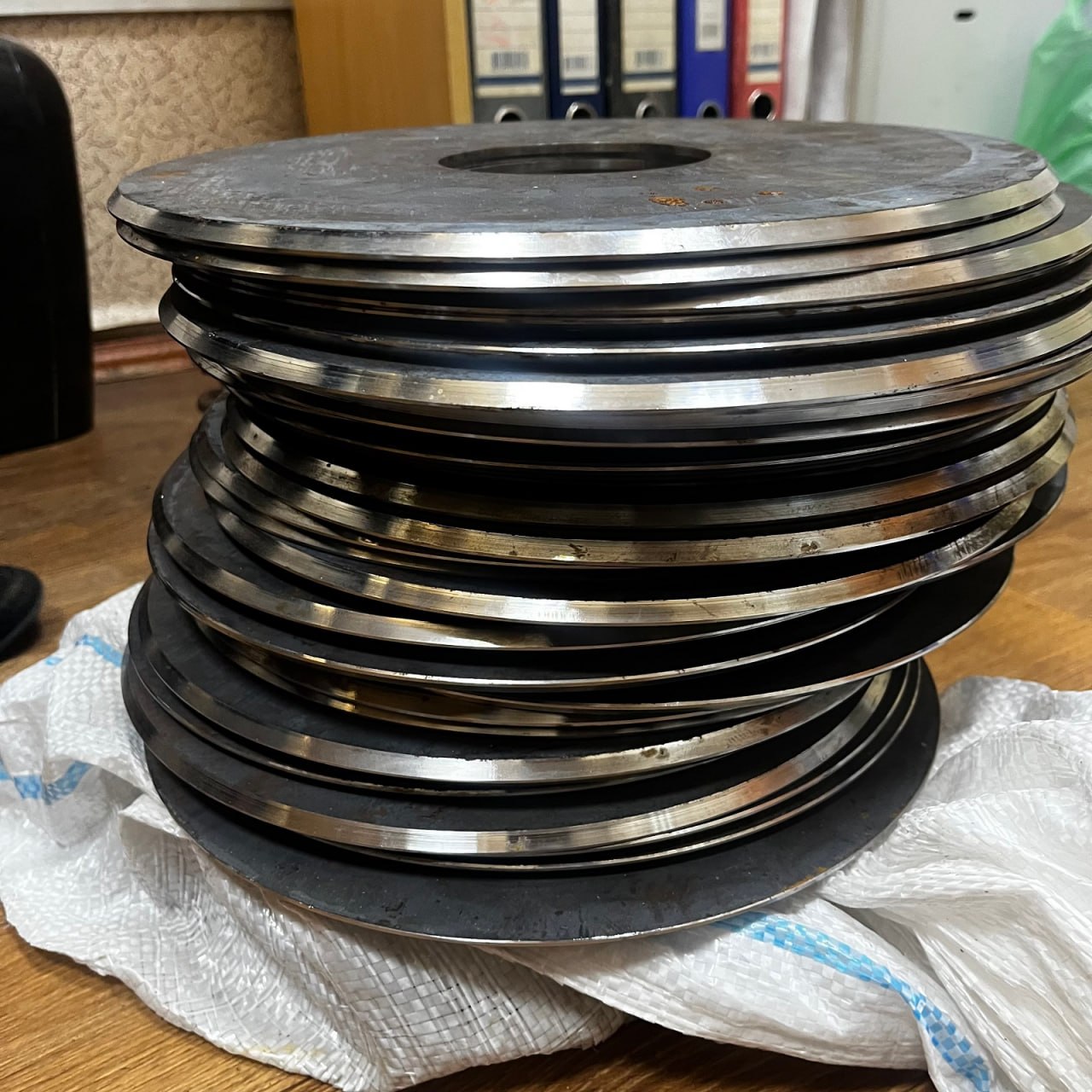 В Нижнем Тагиле железнодорожник предстанет перед судом за хищение деталей от грузовых вагонов В Нижнем Тагиле железнодорожник предстанет перед судом за хищение деталей от грузовых вагонов