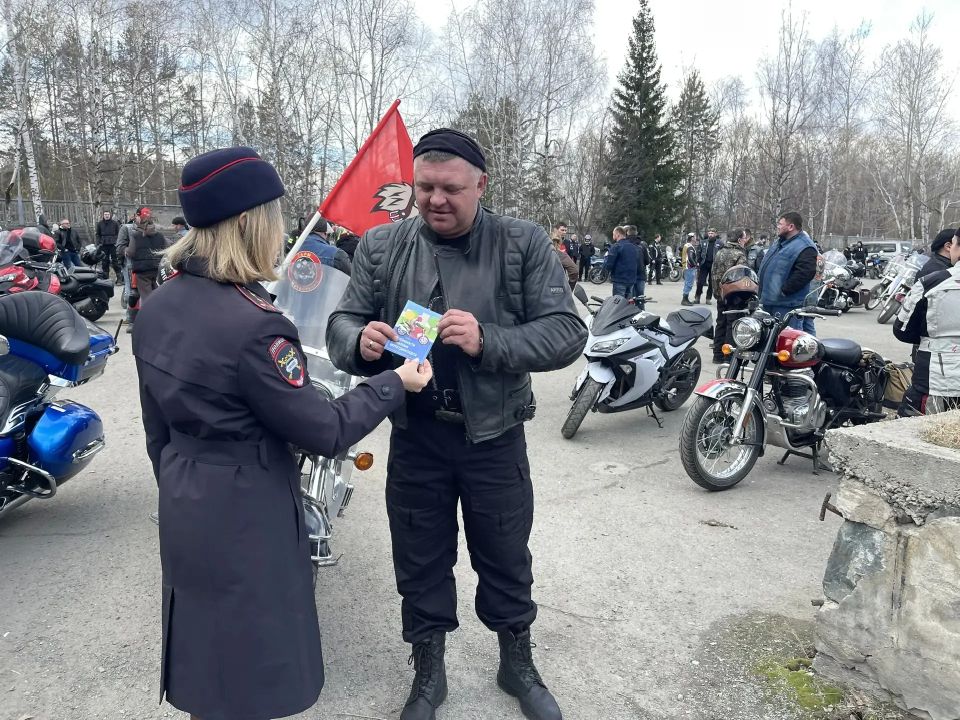 В Свердловской области продолжается открытие мотосезона В Свердловской области продолжается открытие мотосезона