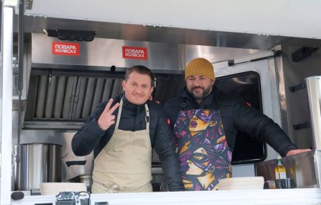 Аутентичный вкус Нижнего Тагила: на Старом Демидовском заводе прошли съемки передачи «Повара на колесах»