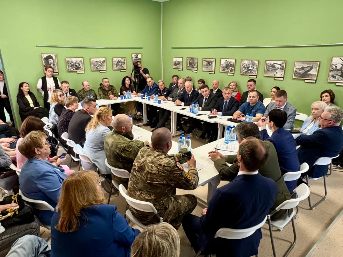 Владислав Пинаев: В Нижнем Тагиле стартовал форум «Россия сильна Уралом! Есть результат» Владислав Пинаев: В Нижнем Тагиле стартовал форум «Россия сильна Уралом! Есть результат»