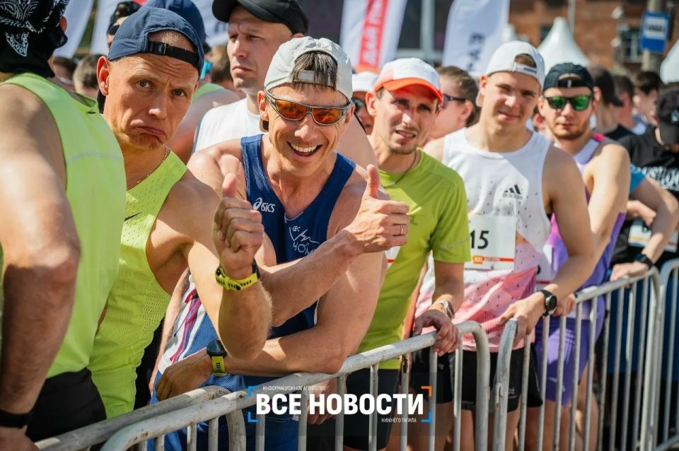 Самый большой спортивный праздник прошел в Нижнем Тагиле – это легкоатлетический забег «Дай пять», организованный ЕВРАЗом Самый большой спортивный праздник прошел в Нижнем Тагиле – это легкоатлетический забег «Дай пять», организованный ЕВРАЗом
