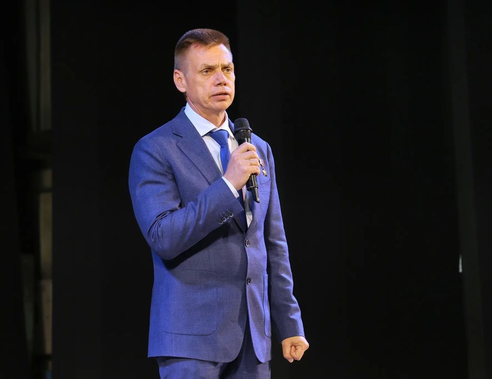 80 тагильчан приняли торжественную клятву юнармейца 80 тагильчан приняли торжественную клятву юнармейца