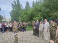 Защищая рубежи. Сегодня в парке Победы на Гальянке несколько десятков тагильчан собрались, чтобы возложить цветы к памятнику в День пограничника