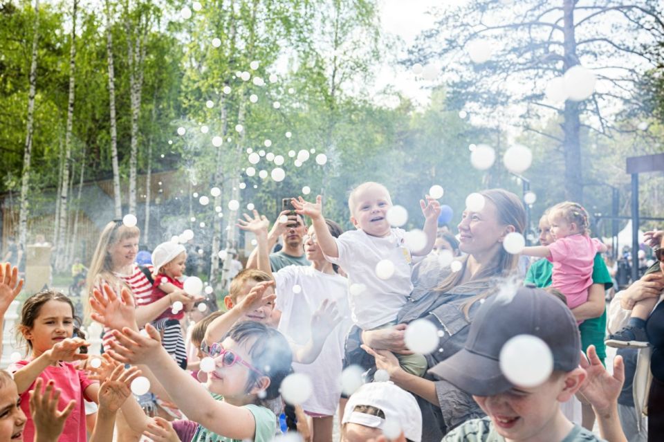 1 июня в муниципалитетах Свердловской области пройдут праздничные мероприятия, посвященные Международному дню защиты детей 1 июня в муниципалитетах Свердловской области пройдут праздничные мероприятия, посвященные Международному дню защиты детей