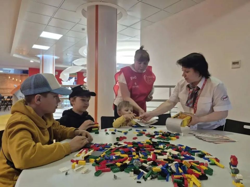 В День защиты детей провели на вокзалах игры и мастер-классы В День защиты детей провели на вокзалах игры и мастер-классы