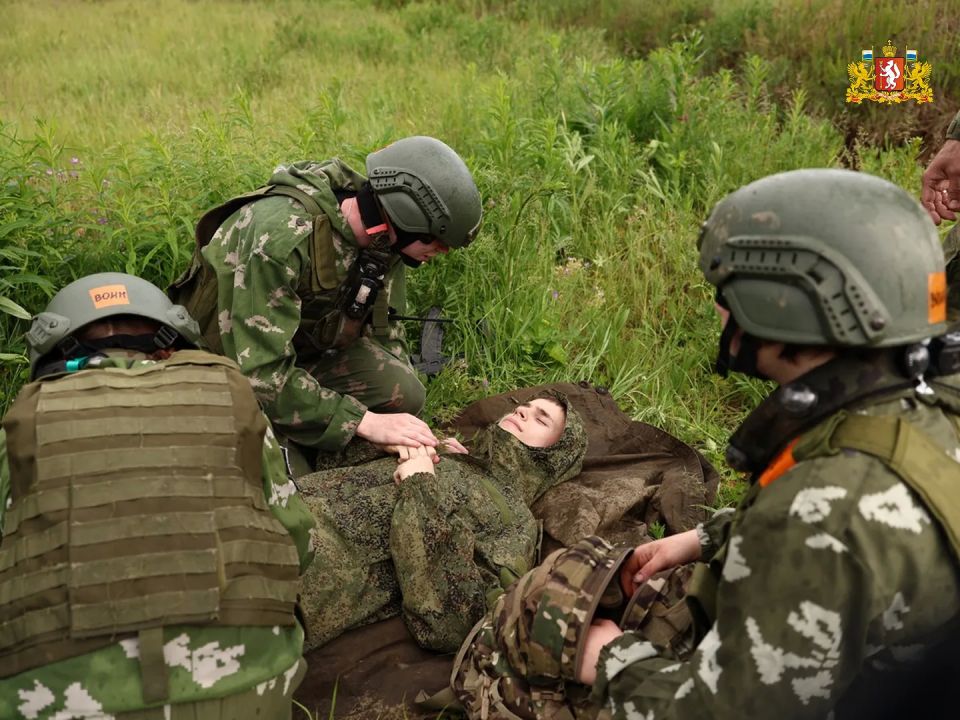 Региональный этап «Зарницы 2.0» и «Семейной зарницы» собрал 24 команды на площадке полигона «Свердловский» Региональный этап «Зарницы 2.0» и «Семейной зарницы» собрал 24 команды на площадке полигона «Свердловский»