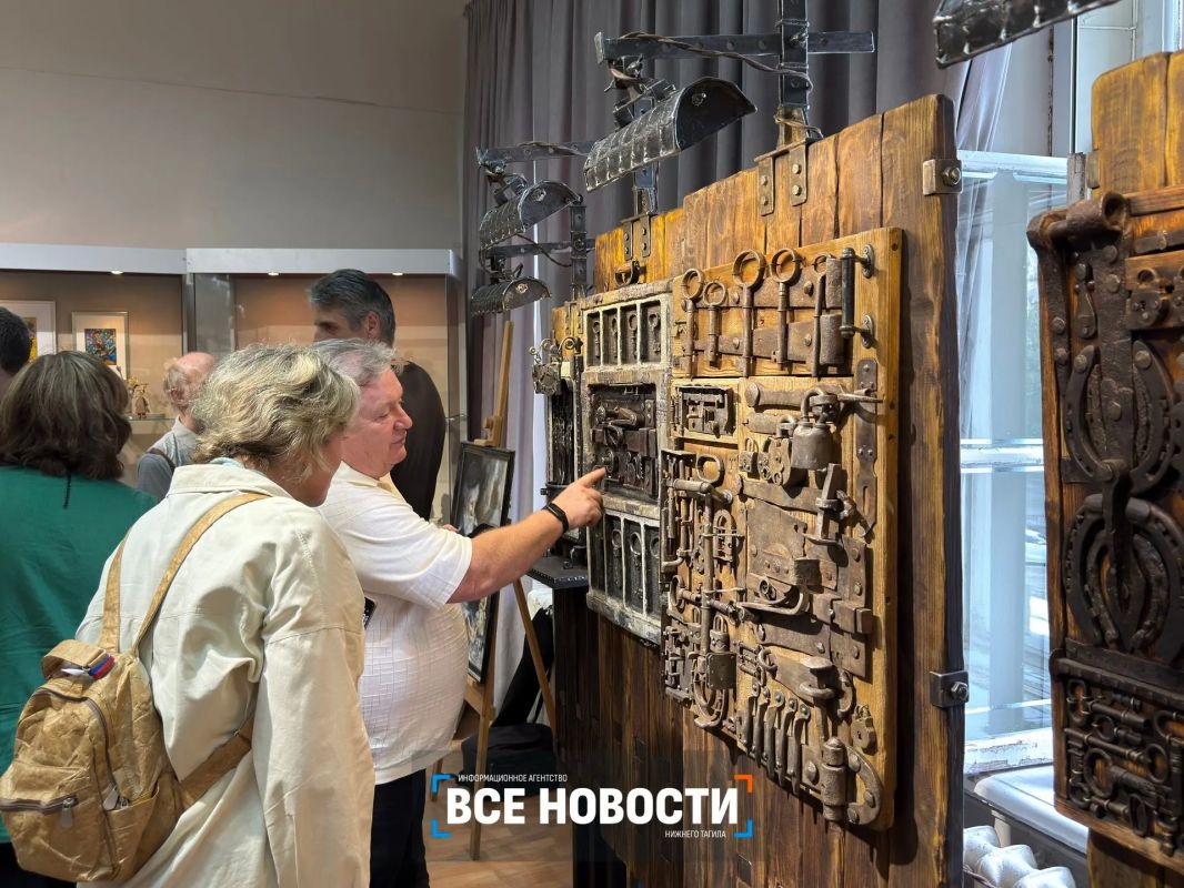 Назад в детство: выставка работ фестиваля «Буратино» открылась в Нижнетагильском музее-заповеднике Назад в детство: выставка работ фестиваля «Буратино» открылась в Нижнетагильском музее-заповеднике