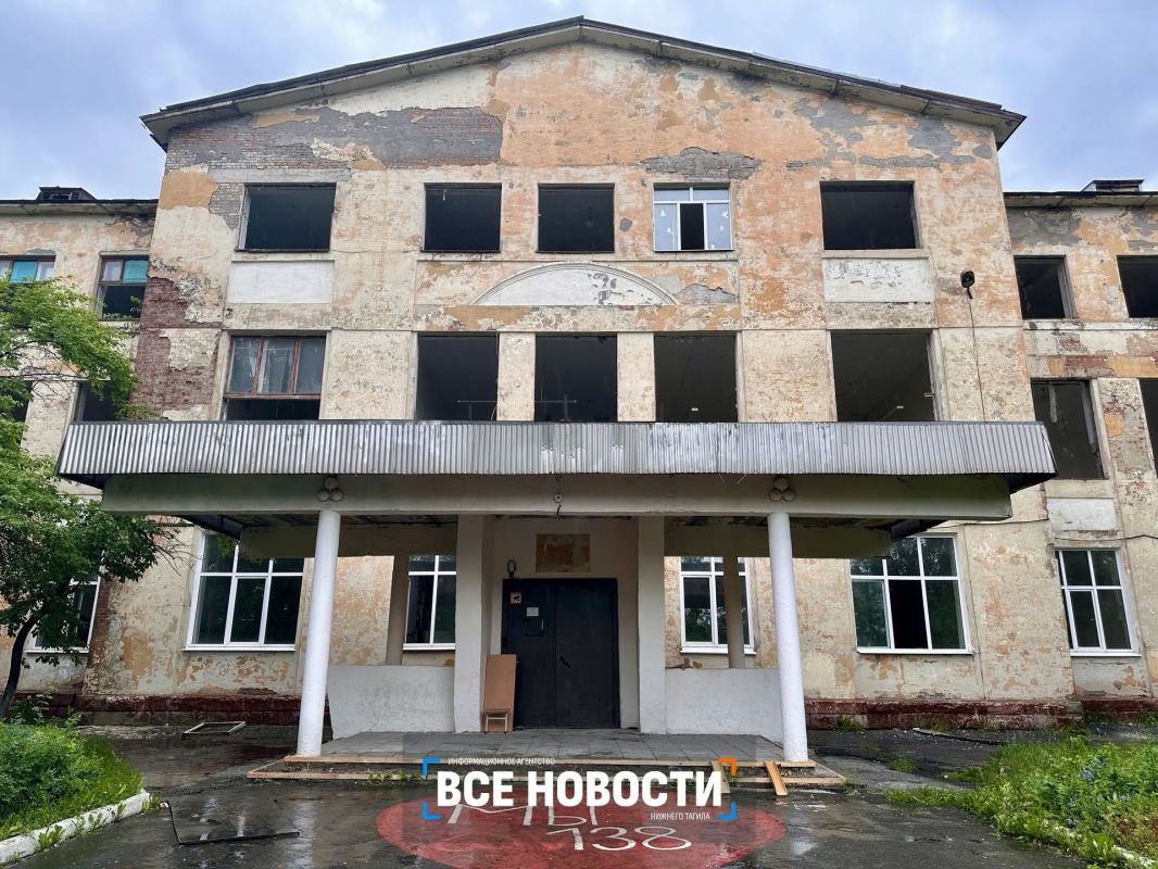 Ремонт 100-летней школы начали в Тагиле Ремонт 100-летней школы начали в Тагиле