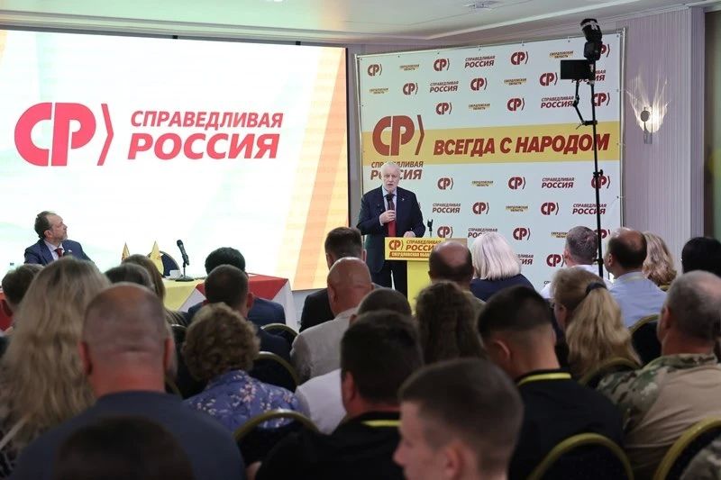 Ударный пакет по коррупции ЖКХ и ценам — с чем Миронов приехал в Екатеринбург Ударный пакет по коррупции ЖКХ и ценам — с чем Миронов приехал в Екатеринбург
