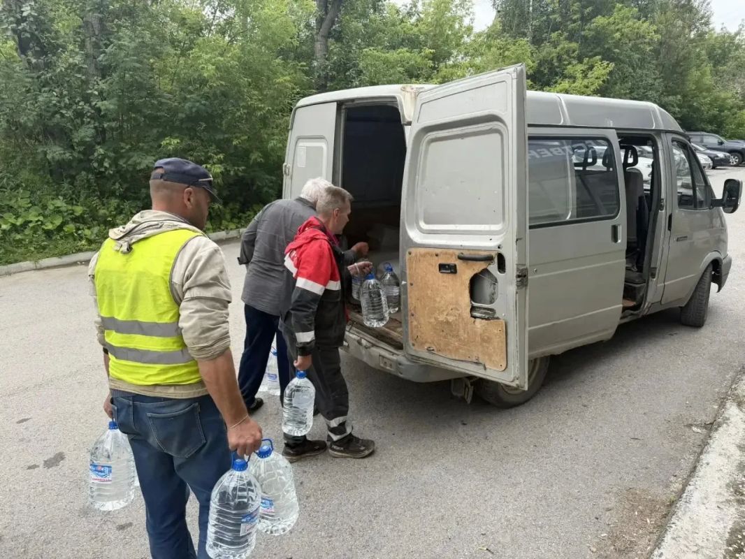 Последствия дождевого паводка в Свердловской области устраняют в круглосуточном режиме Последствия дождевого паводка в Свердловской области устраняют в круглосуточном режиме