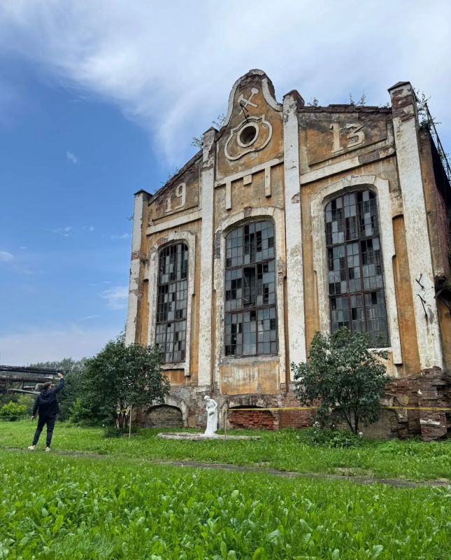 В музее-заповеднике "Горнозаводской Урал" прошли съемки документального фильма «Вначале было дело… или История русской промышленности» для телеканала «Россия-Культура» В музее-заповеднике "Горнозаводской Урал" прошли съемки документального фильма «Вначале было дело… или История русской промышленности» для телеканала «Россия-Культура»