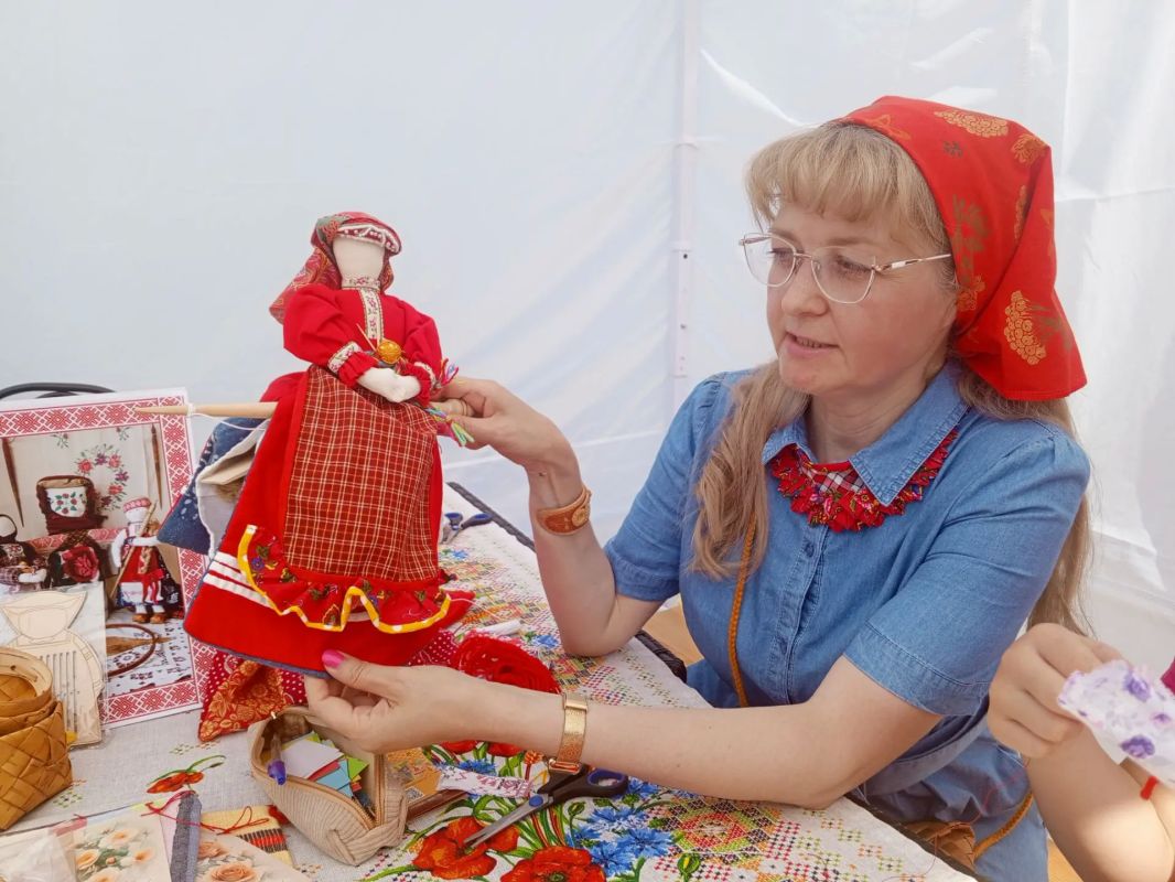 Веселый и бодрый "Бобровский ритм" Веселый и бодрый "Бобровский ритм"