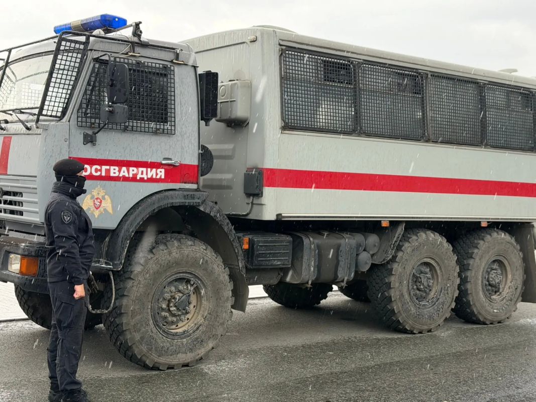 В Нижнем Тагиле усилили охрану порядка в День города В Нижнем Тагиле усилили охрану порядка в День города