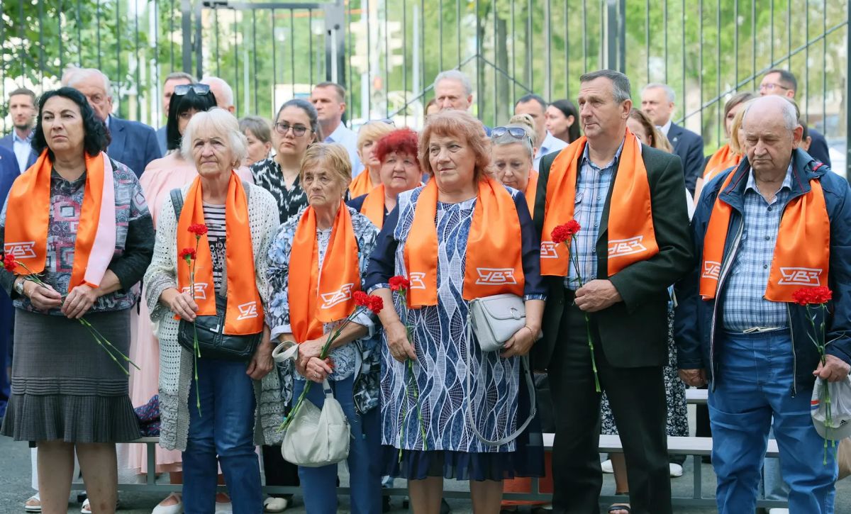 Имя, которое неподвластно времени Имя, которое неподвластно времени