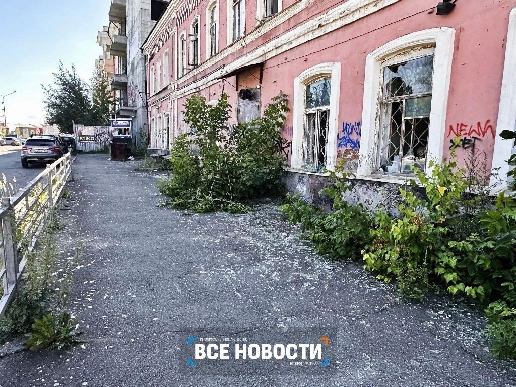 Оазис разрухи образовался в самом центре Нижнего Тагила Оазис разрухи образовался в самом центре Нижнего Тагила