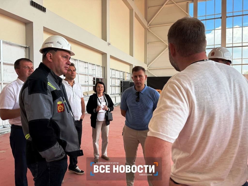 В Нижнем Тагиле готовятся к открытию спортивно-оздоровительного комплекса «Выйский» на месте снесенной воинской части В Нижнем Тагиле готовятся к открытию спортивно-оздоровительного комплекса «Выйский» на месте снесенной воинской части