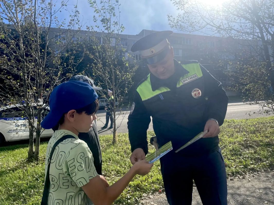 В Свердловской области проходят просветительские акции для велосипедистов и пользователей СИМ В Свердловской области проходят просветительские акции для велосипедистов и пользователей СИМ