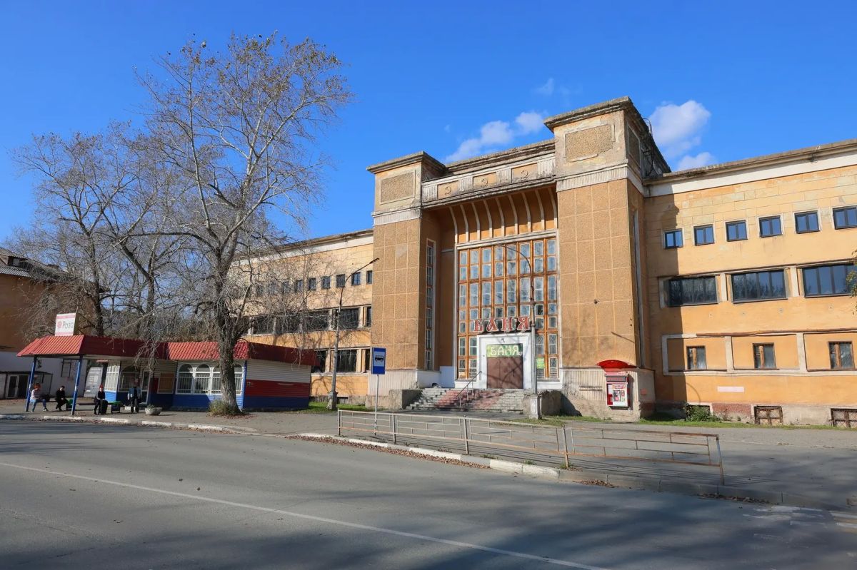 Пойдем гулять?. Мы ходим по городу одними и теми же дорогами: работа – дом, дом – работа Пойдем гулять?. Мы ходим по городу одними и теми же дорогами: работа – дом, дом – работа