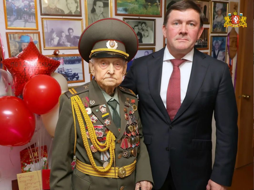 Участник Великой Отечественной войны Александр Федин отметил 100-летний юбилей Участник Великой Отечественной войны Александр Федин отметил 100-летний юбилей