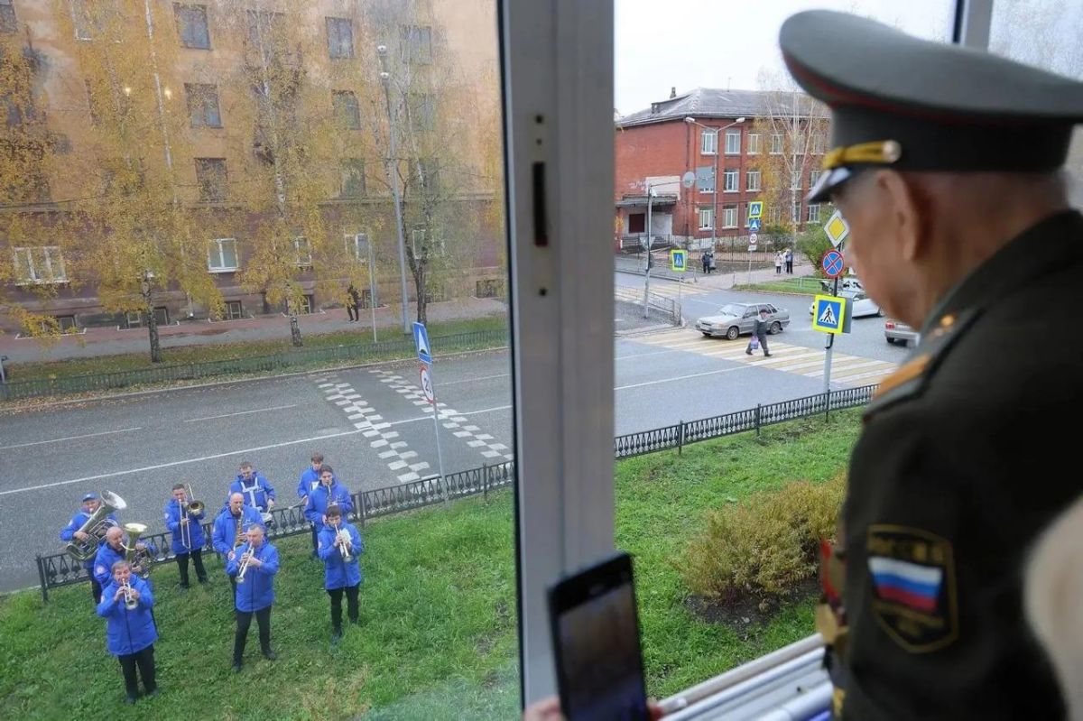 Ветеран Великой Отечественной войны из Нижнего Тагила отметил 100-летие Ветеран Великой Отечественной войны из Нижнего Тагила отметил 100-летие