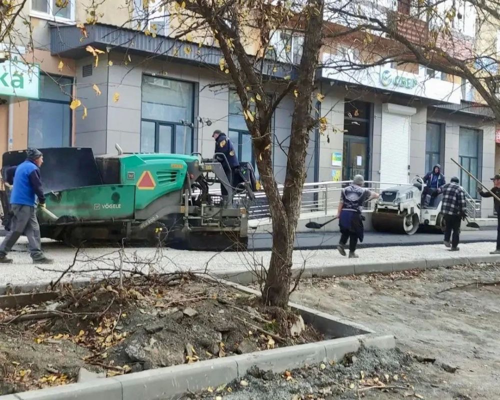 На улице Попова завершаются запланированные на этот год работы На улице Попова завершаются запланированные на этот год работы