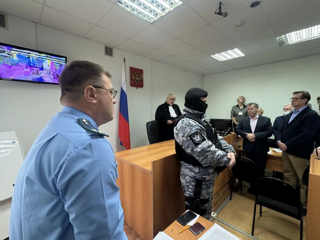 Вынесен приговор по уголовному делу о гибели 11 человек в результате обрушения двух подъездов многоквартирного дома в г. Нижний Тагил Вынесен приговор по уголовному делу о гибели 11 человек в результате обрушения двух подъездов многоквартирного дома в г. Нижний Тагил
