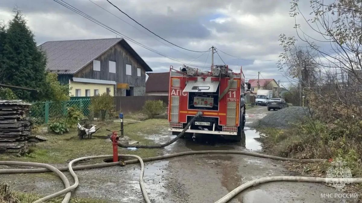 В Нижнем Тагиле при пожаре в частном доме погибли два человека В Нижнем Тагиле при пожаре в частном доме погибли два человека
